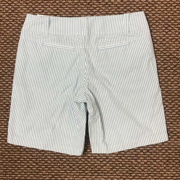New York & Co Stripe Shorts - Picture 2 of 4
